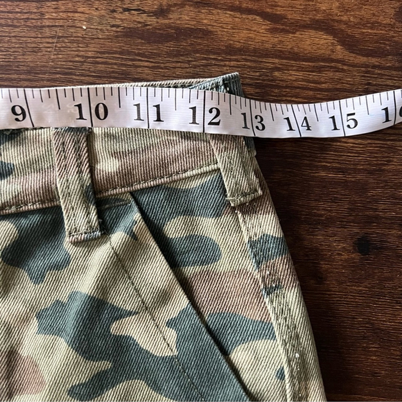 Free People Remy Camo Printed Cropped Ankle High Rise Rigid Jeans Size 25 Jeans - Picture 9 of 12